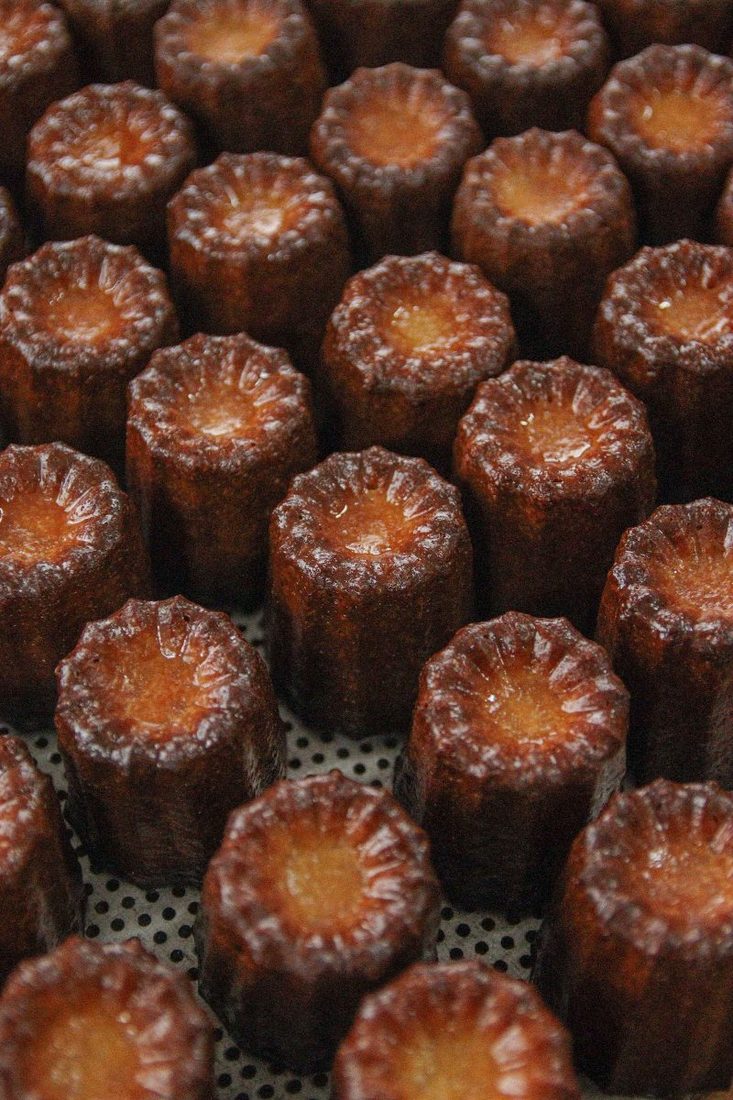 Canelés na plechu